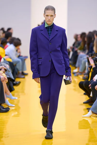 Look 34